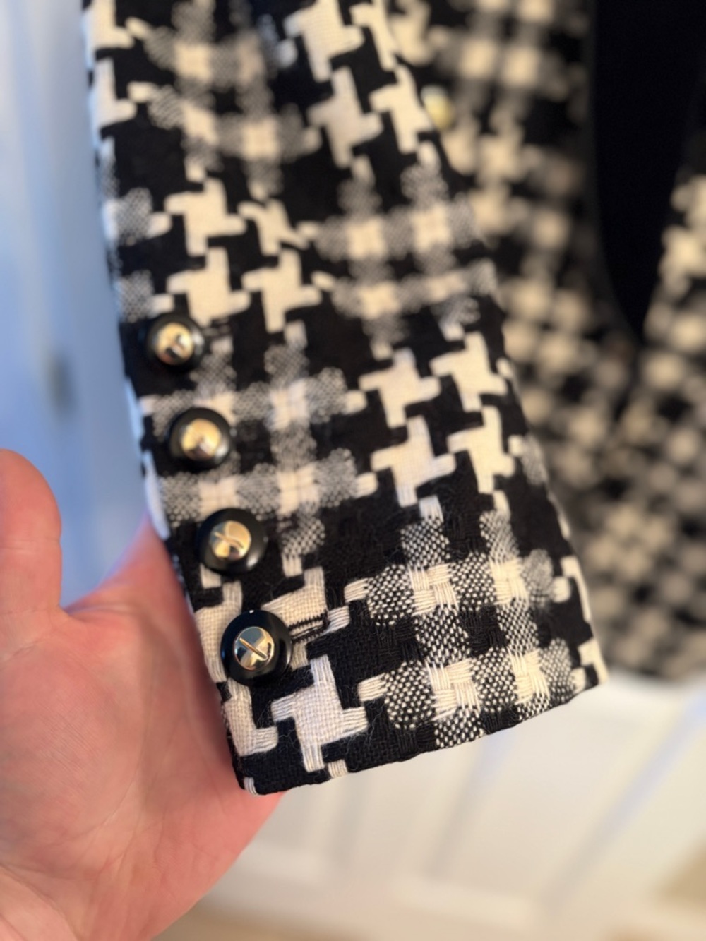 Escada Houndstooth Wool Blazer - Picture 6 of 12
